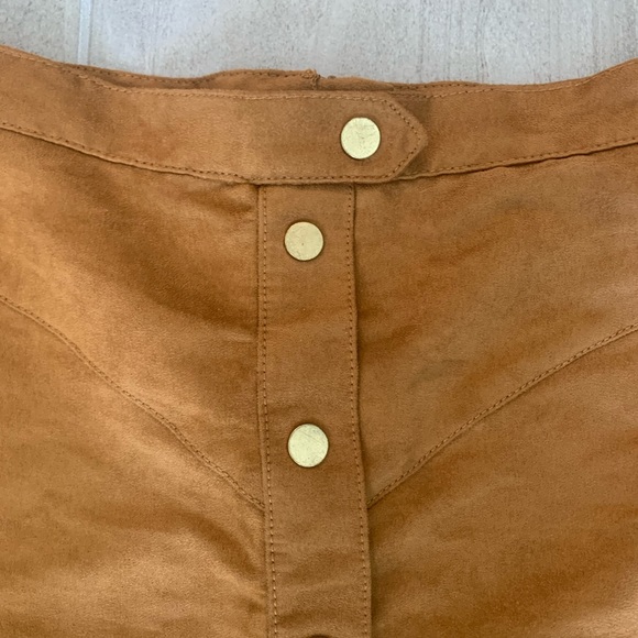 H&M Tan/Brown Suede Skirt - Picture 3 of 6